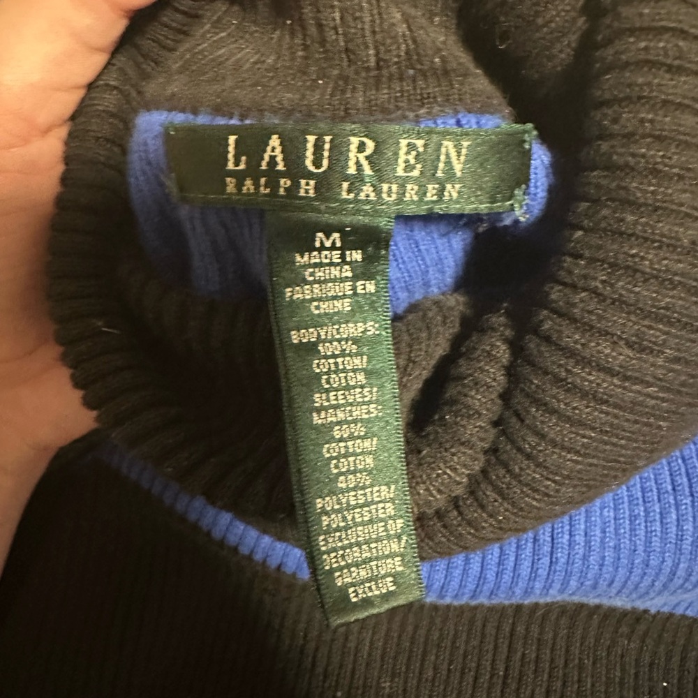 Gorgeous Ralph Lauren Colorblock Turtleneck - Picture 3 of 3